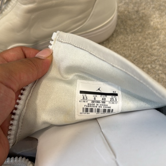 Jordan 1 Jester XX Size 8.5 - Picture 7 of 8